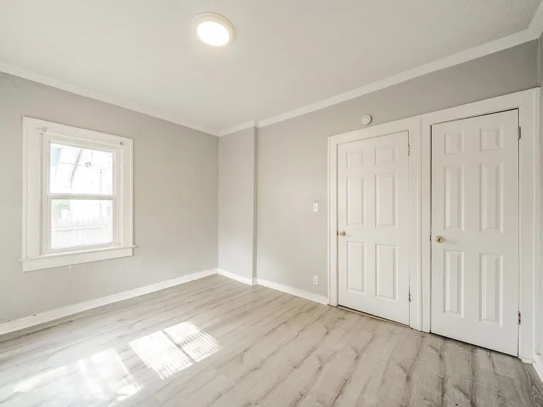 4031 Boulevard Pl — Photo 14