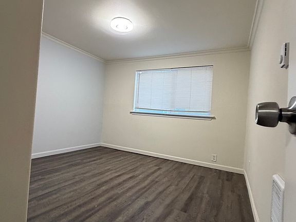 5th image of 7118 NE 170th St #B2