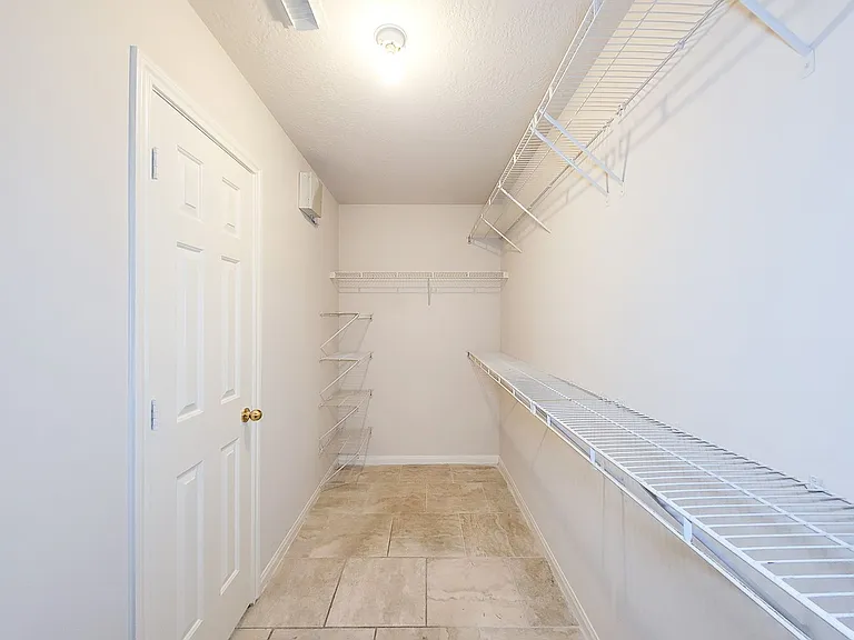 18446 S Wimbledon Dr — Photo 24