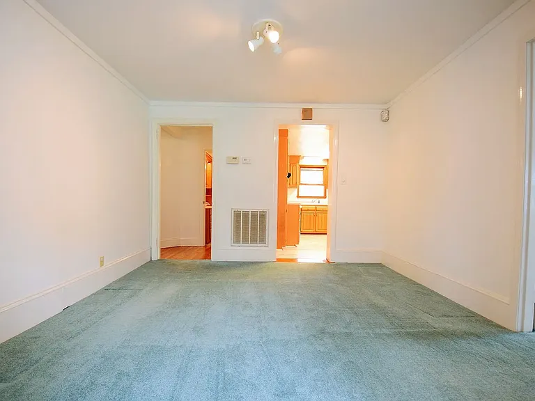124 Garysburg Cir — Photo 7