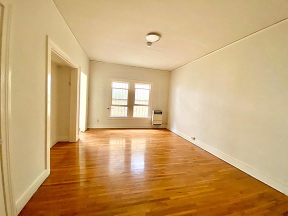 3rd image of 1930 Whitley Ave APT 103