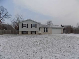 18237 Sheffield Ln, Bristol, IN 46507