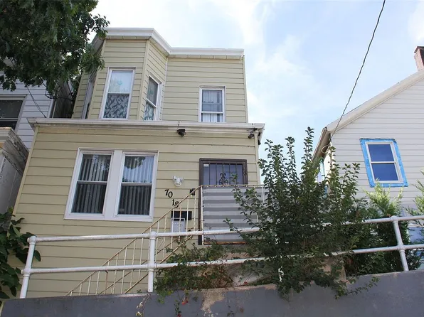 7018 80th St #2, Ridgewood, NY 11385