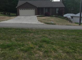 6704 Kern Rd, Knoxville, TN 37918