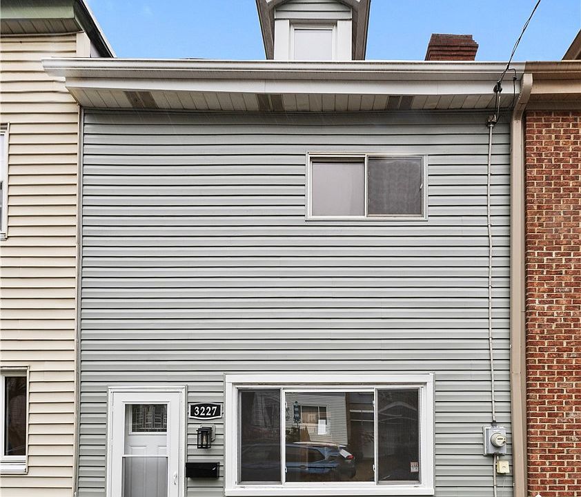 1st image of 3227 Mary St