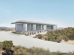 6 Vista Del Cielo, Santa Fe, NM 87506