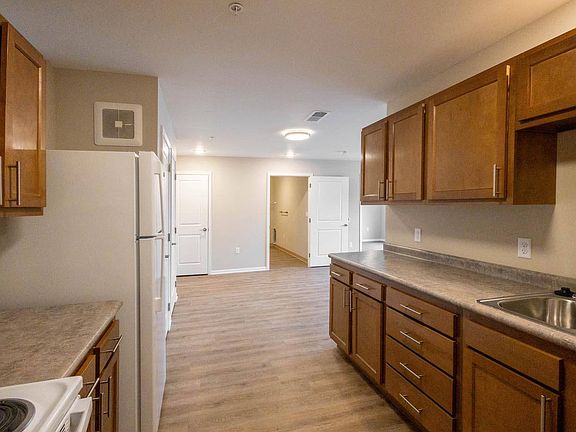 5th image of 33 W Morrill Ave #103