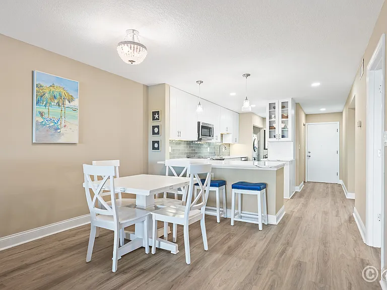 821 Bahia Del Sol Dr #B — Photo 10