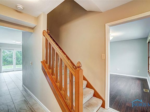 5th image of 441 Pauly Dr