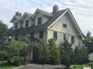9 The Intervale, Roslyn, NY 11576