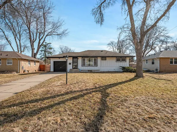 4040 Idaho Ave N, Crystal, MN 55427