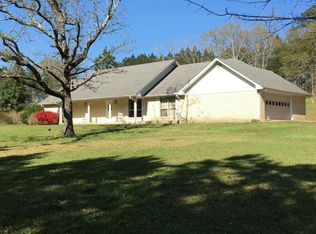 21 Claiborne Walters Rd, Laurel, MS 39443