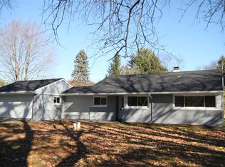 3323 Reynolds Rd, Jackson, MI 49201