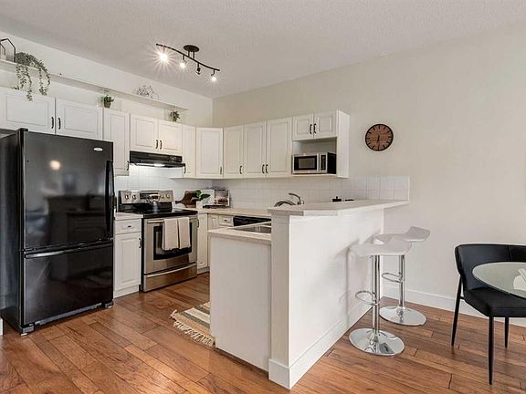 3rd image of 2134 S Kensington Rd NW #105