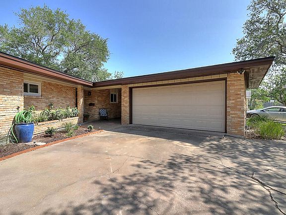 4th image of 453 Pennington Dr