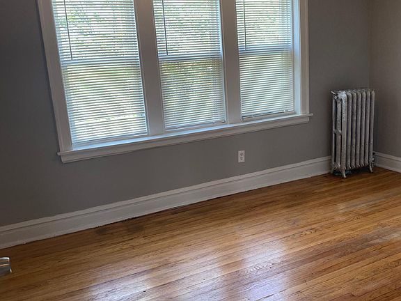 4th image of 5605 W Wabansia Ave #3Z