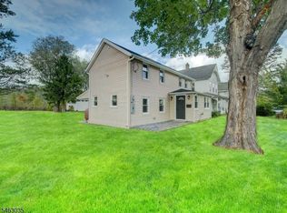 17 Lock St, Washington, NJ 07882