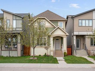 48 S Walgrove Grn SE, Calgary, AB T2X 2J1