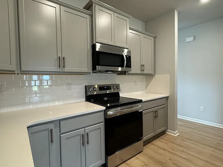 318 Cornstalk Cir — Photo 9