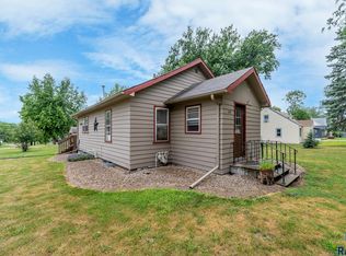 609 E 2nd St, Colton, SD 57018