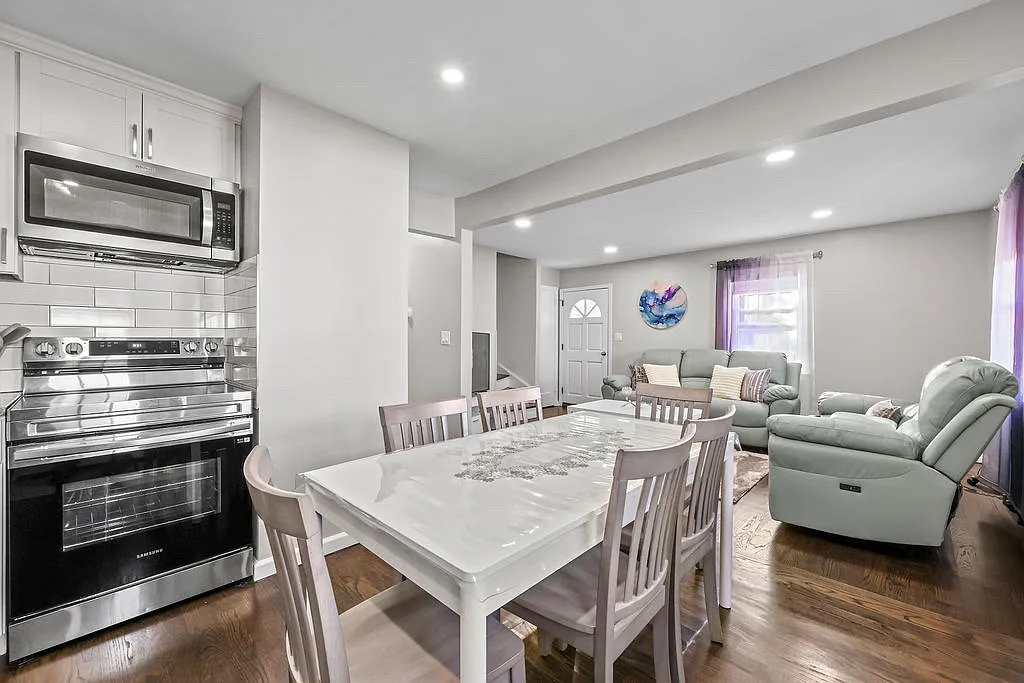 45 S Alton St — Photo 4