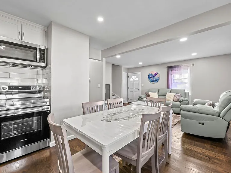 45 S Alton St — Photo 4