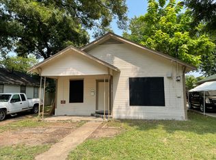 3619 Penelope St, Dallas, TX 75210