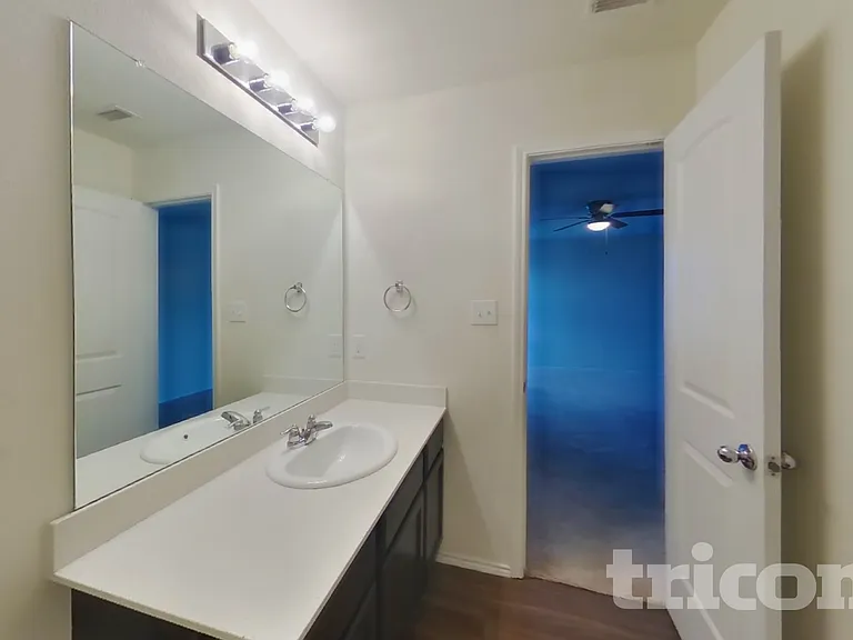 5672 McClelland St — Photo 7
