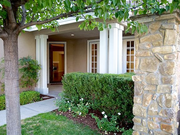 3rd image of 26847 Lemon Grass Way