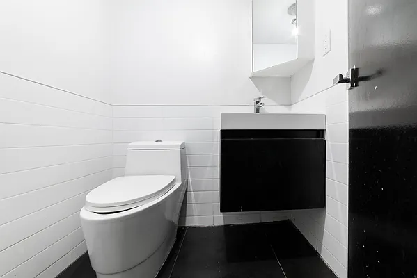 Rented by Jankos Group LLC | media 10