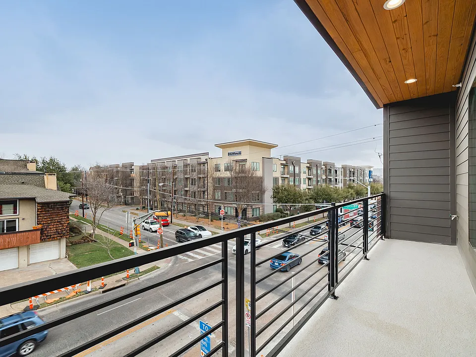 4303 Cedar Springs Rd #107