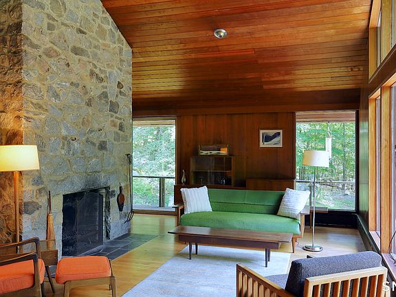 2nd image of 549 Branchville Road