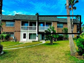 825 Santa Isabel Blvd, Laguna Vista, TX