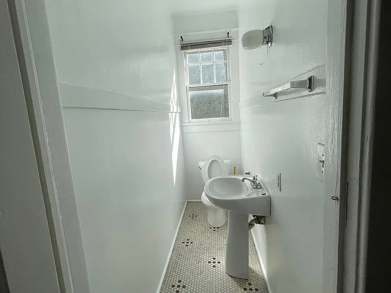 7816 Saint Charles Ave #2 — Photo 9