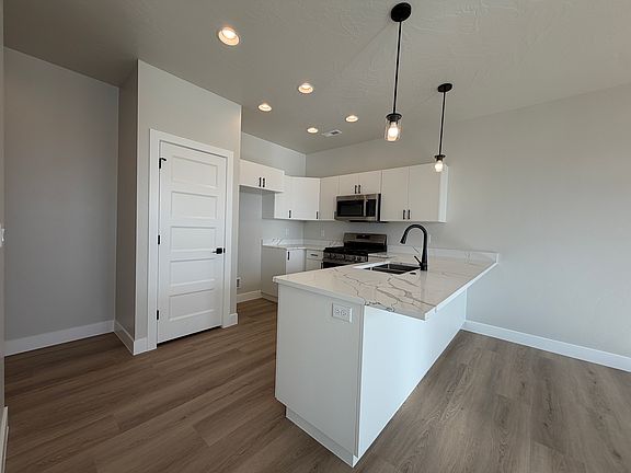 5th image of 5561 S Dahsani Ln