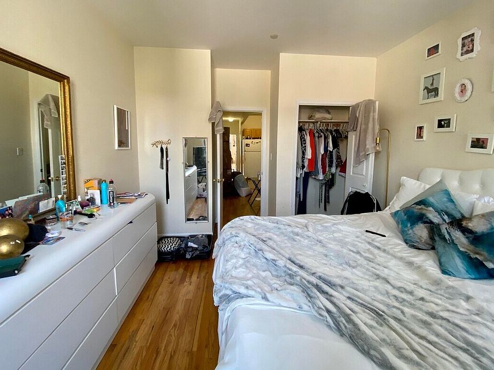 2nd image of 86 Graham Ave #4A
