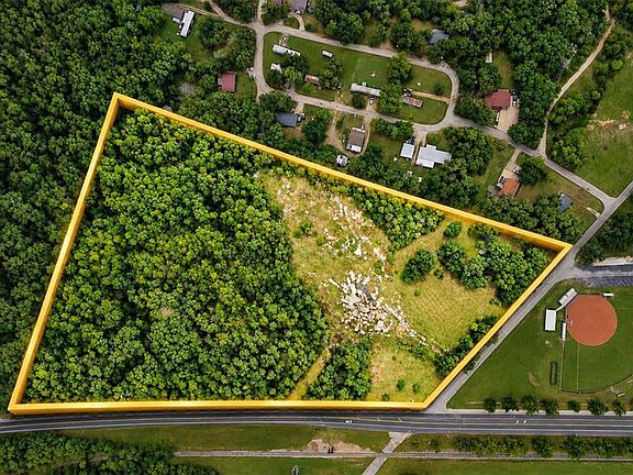 2nd image of 62 Old Cuba Rd