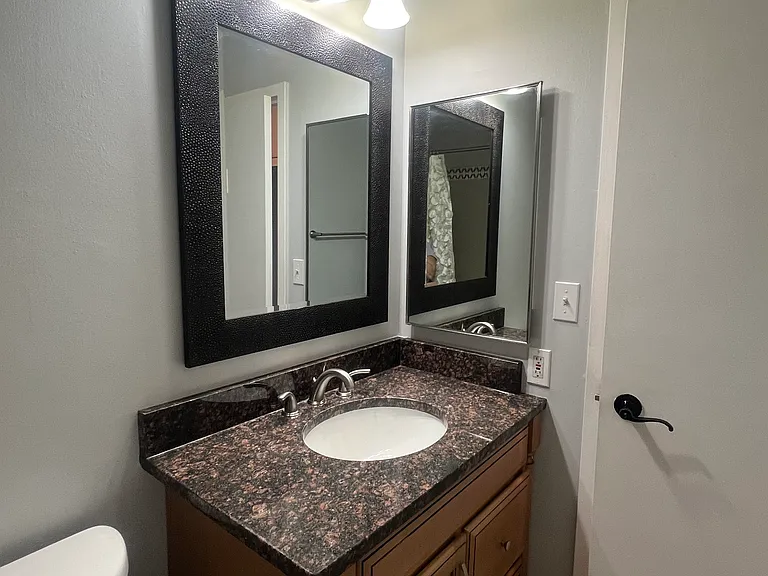 2200 S Stewart Ave #2A — Photo 19