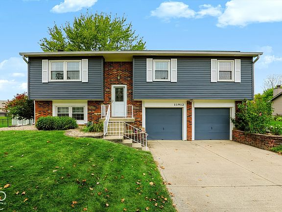 2nd image of 11912 Wainwright Blvd