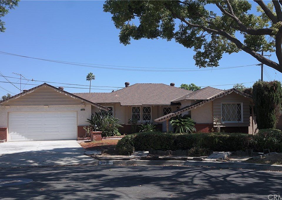 1st image of 2616 W Skywood Pl