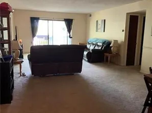 1274 E Main St APT C6