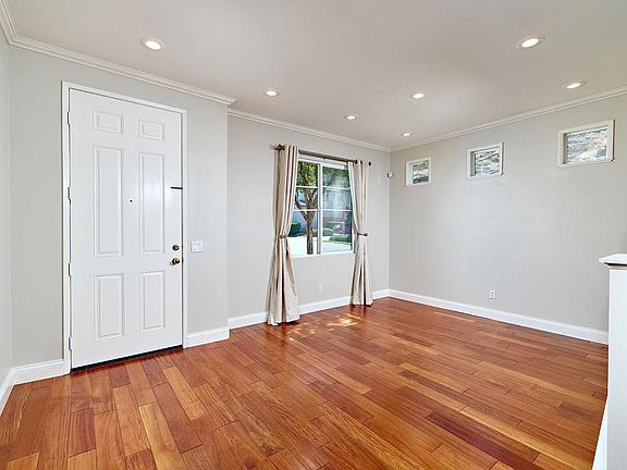 2nd image of 402 Paseo Del Concho