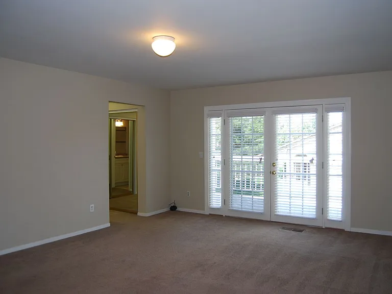 4935 Golden Springs Dr — Photo 21