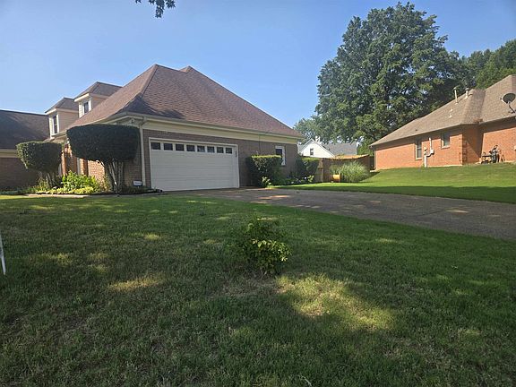 3rd image of 4295 Thunderstone Cir W