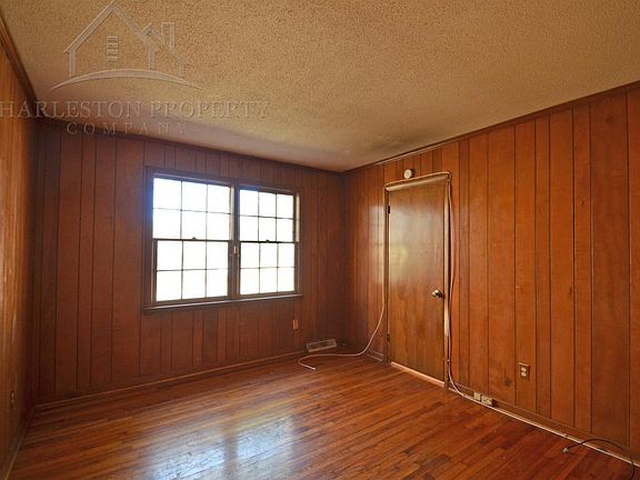 5th image of 3268 Starlett Ave