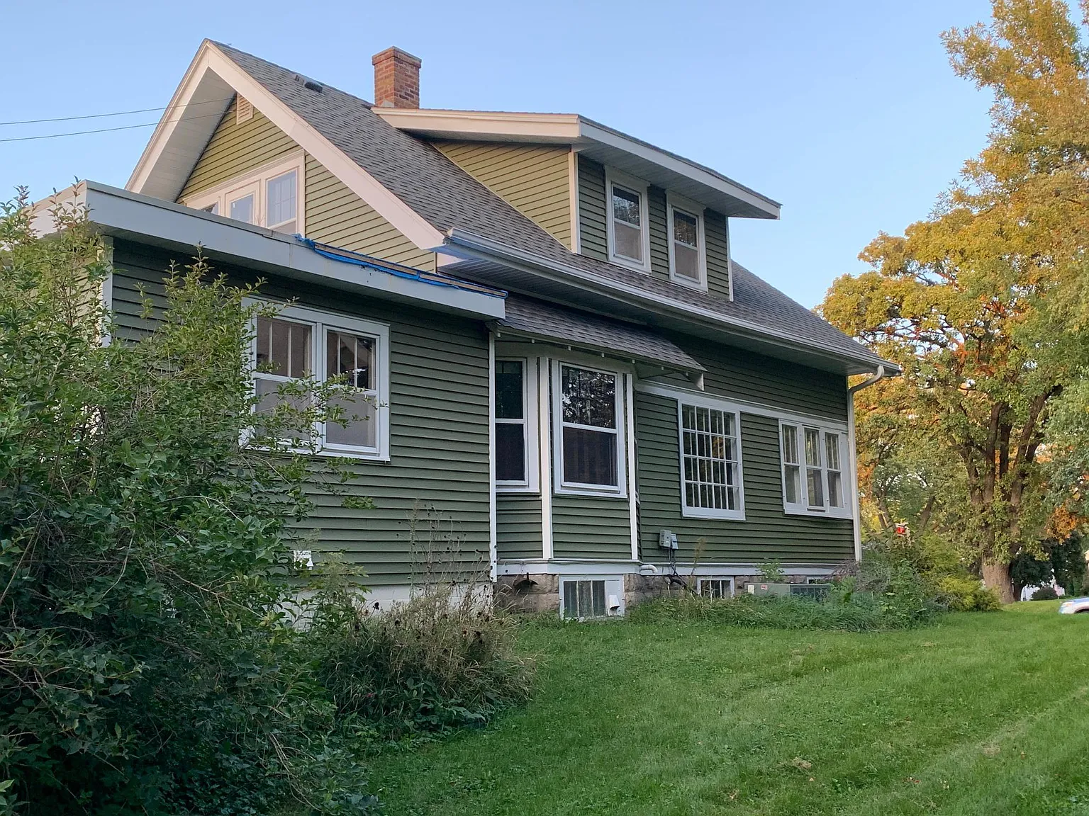 621B State St N — Photo 2