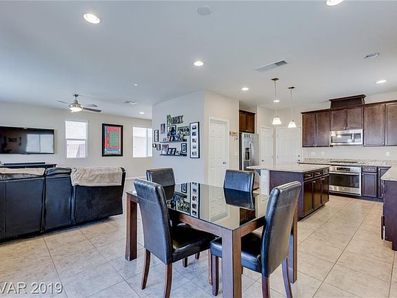 3rd image of 6458 Twin Harbors Ct