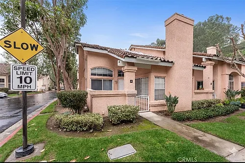 46 Nightingale Dr Photo 1