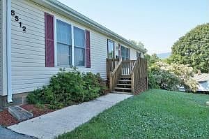 3rd image of 5512 Crescent Blvd
