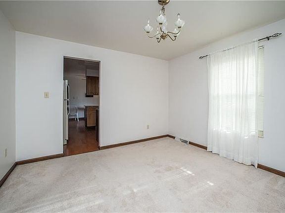 5th image of 300 High Sierra Cir